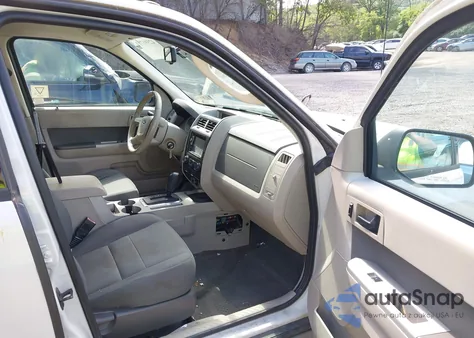 2009 Ford Escape Xlt из США, поврежденный, VIN 1FMCU03799KC58038